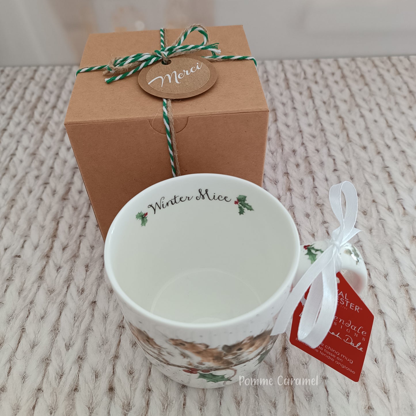 Wrendale Designs - Mug Souris Houx de Noël