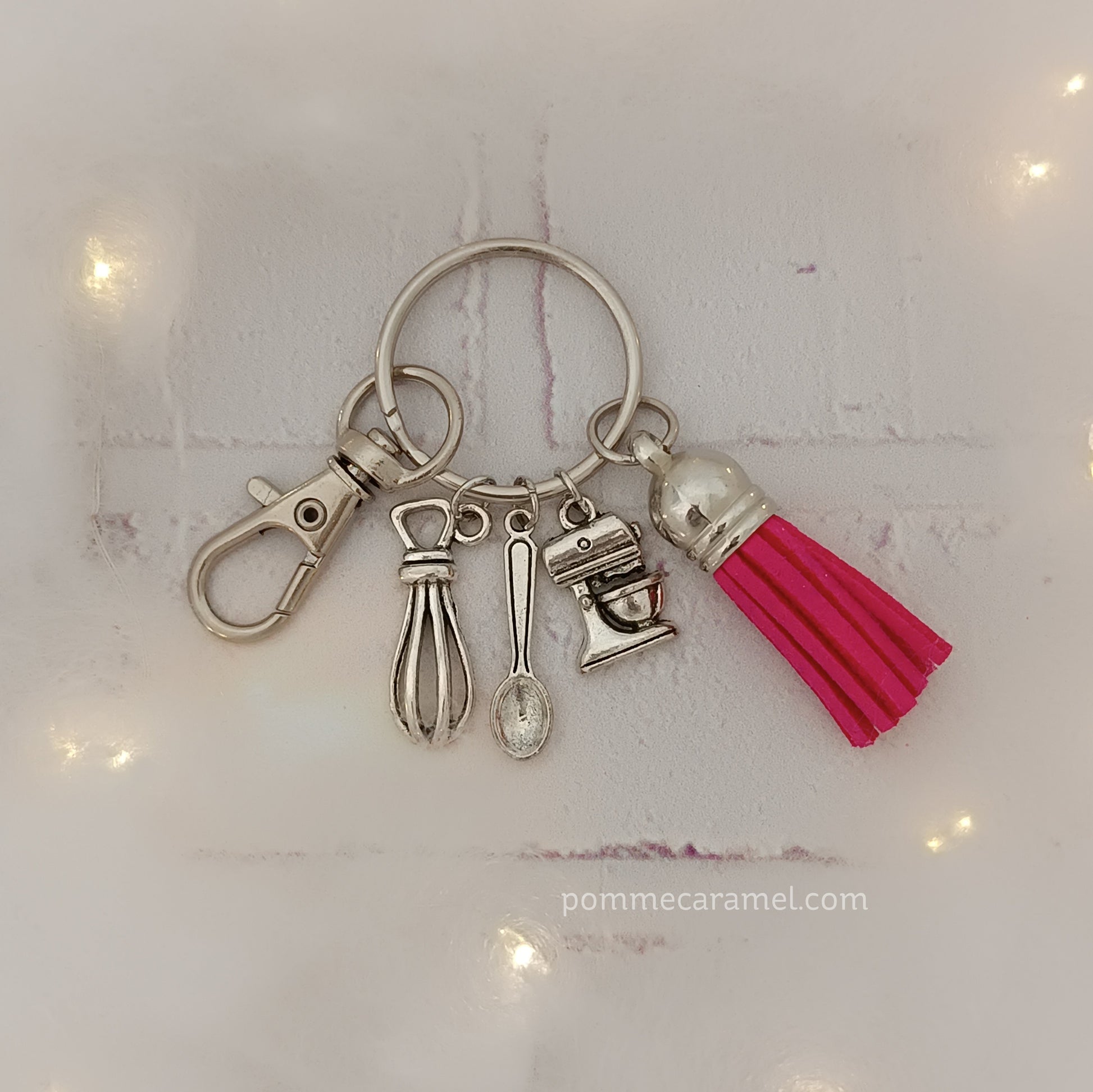 Porte Clés Breloques - Argent Antique - Pâtisserie Couleurs Halloween Pomme Caramel