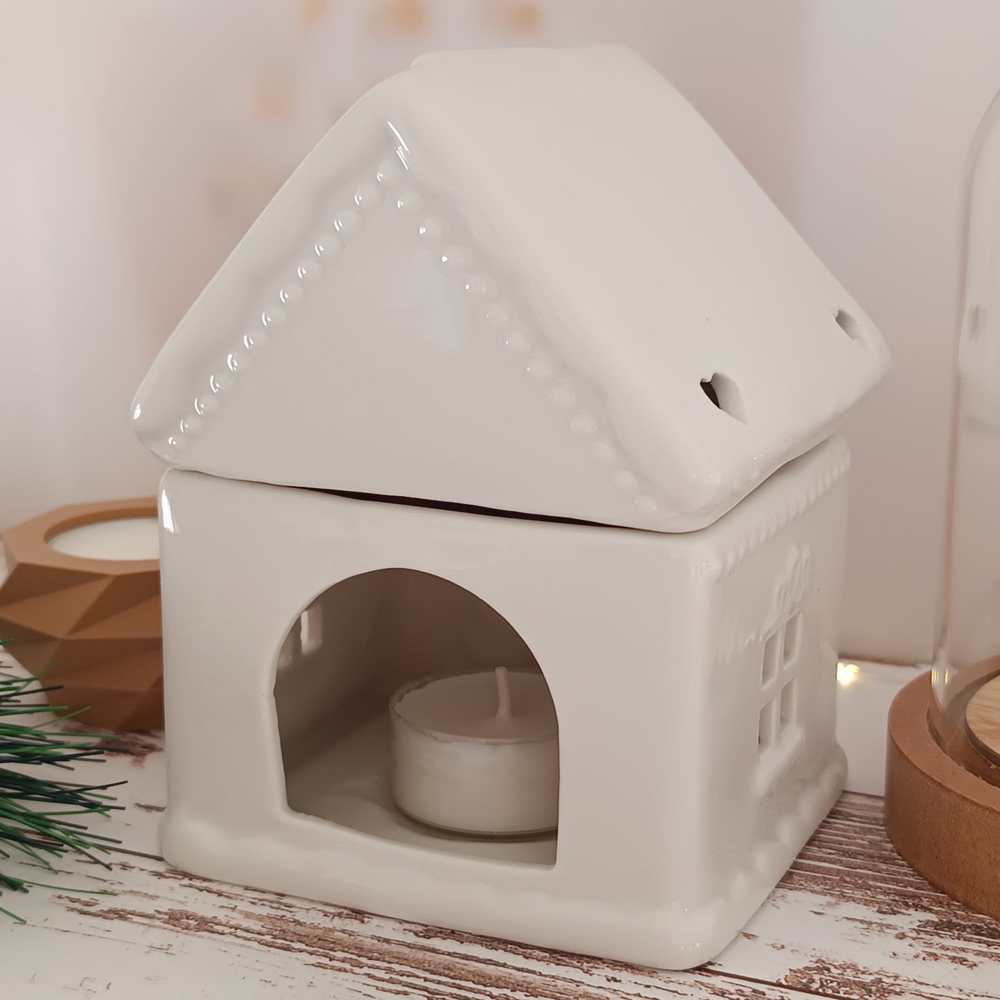 Brûle parfum maison blanche en pain d'épices Something Different Wholesale