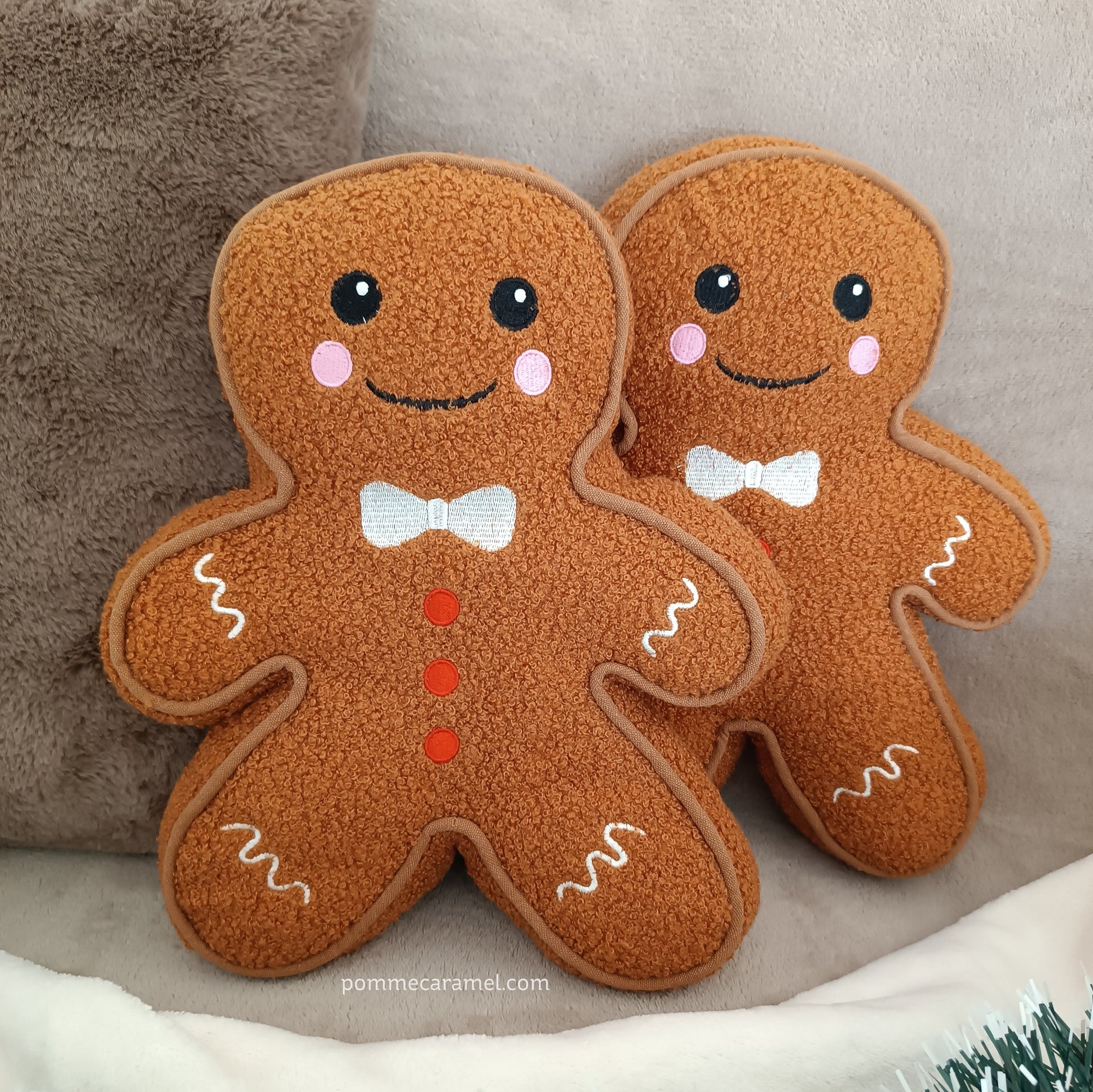 Coussin bouclette bonhomme en pain d'épices Something Different Wholesale