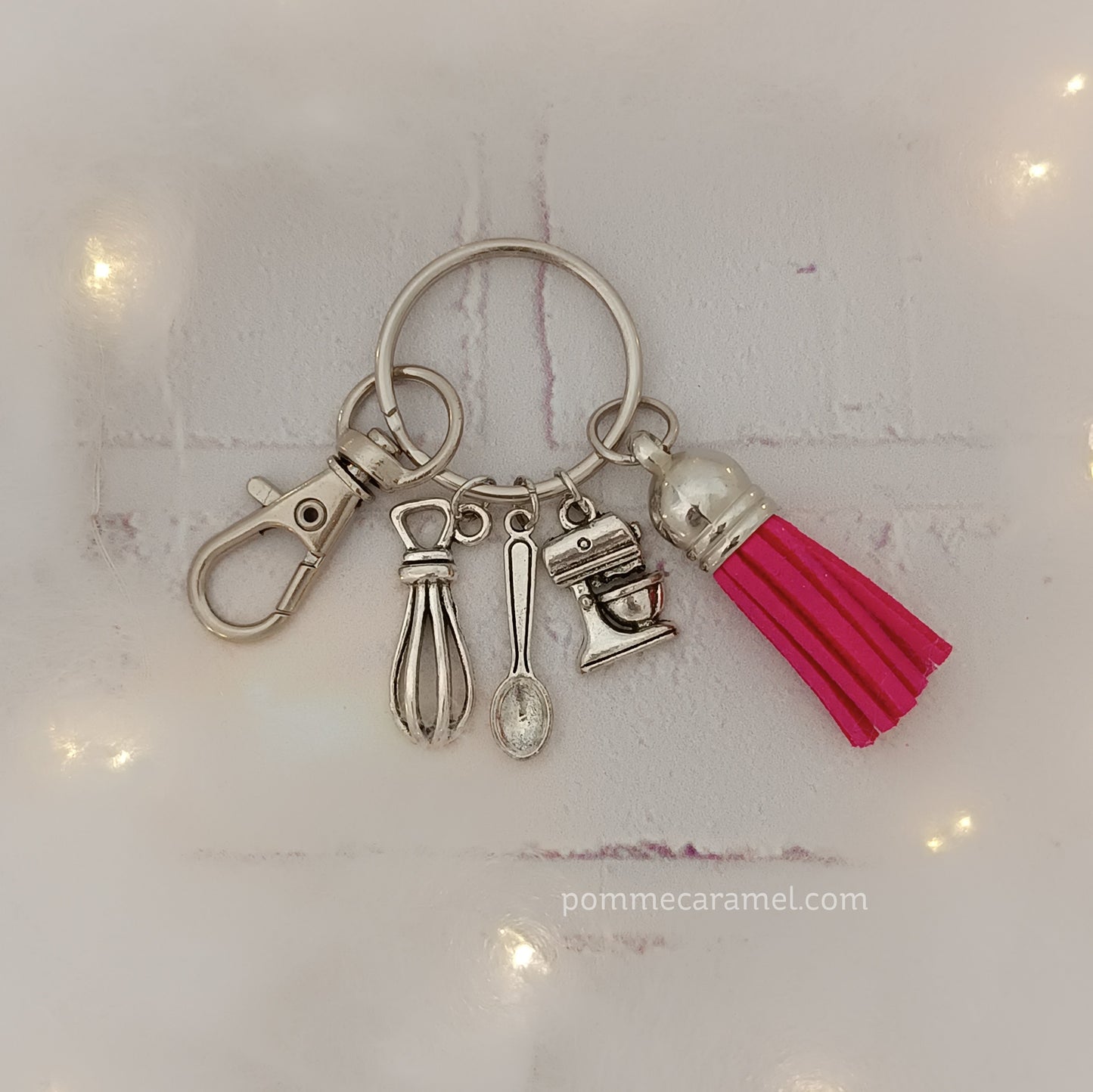 Porte Clés Breloques - Argent Antique - Pâtisserie Couleurs Halloween Pomme Caramel